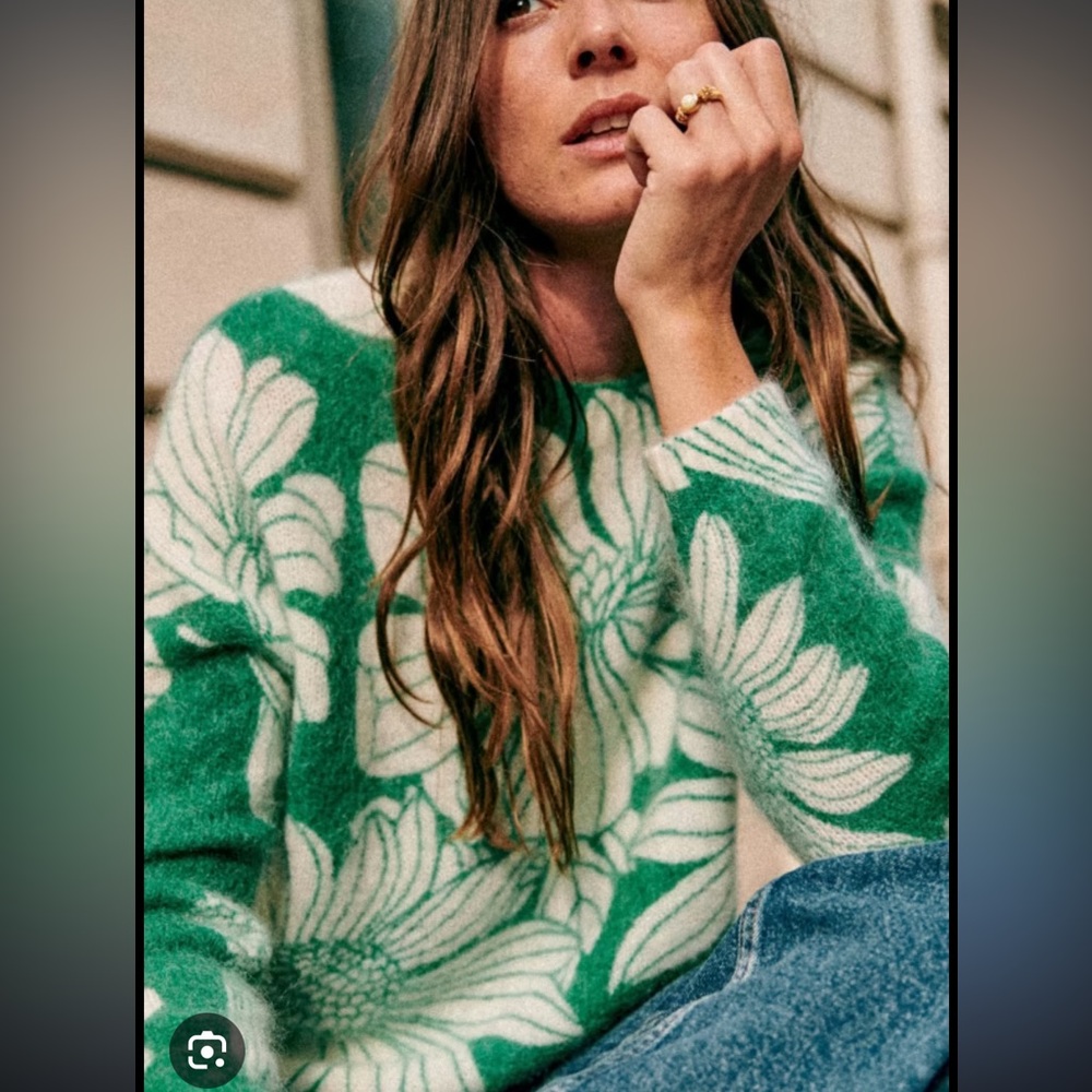 Sezane Julietta Jumper- new without tag-Green and White Floral Crew Neck Sweater